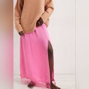 AERIE XL Satin Lace Trim Pull On Elastic Waist Slit (NWOT)